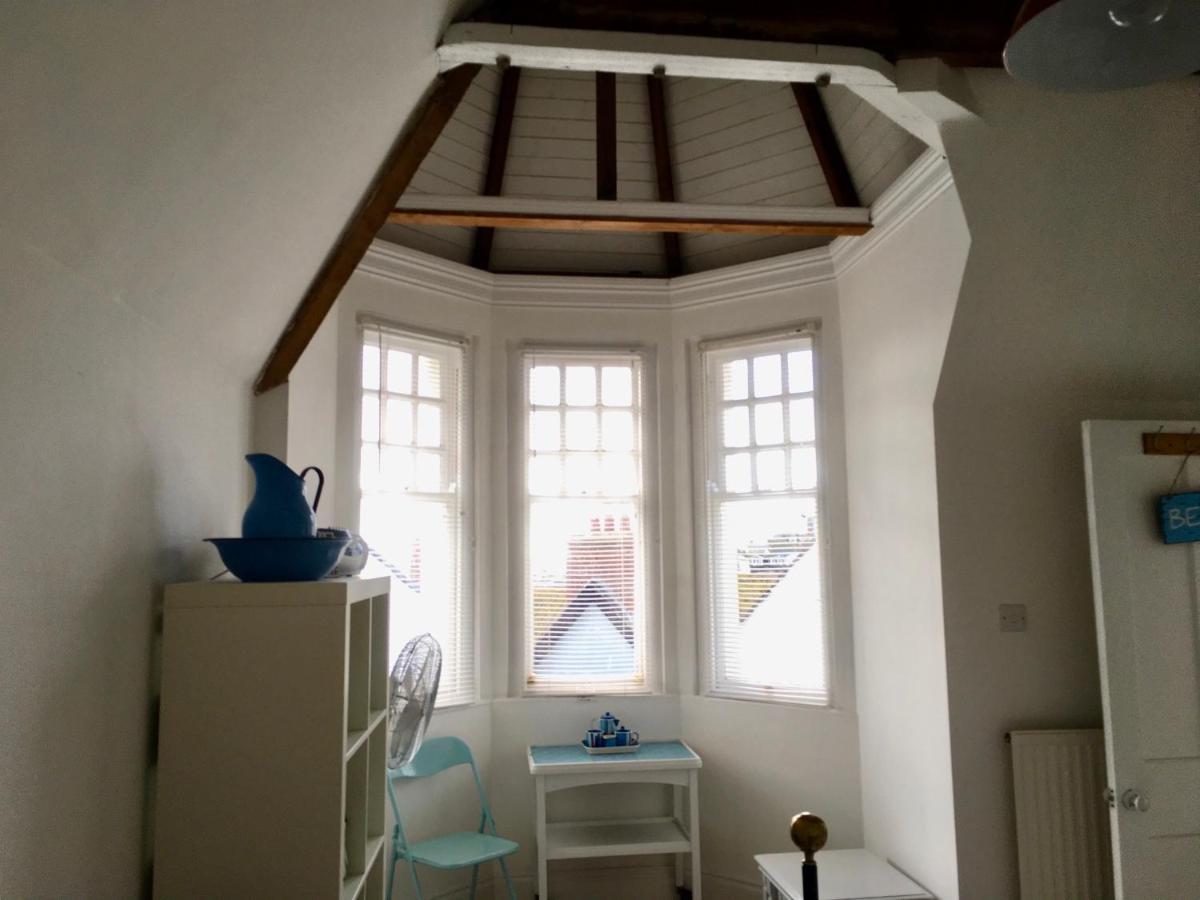 Apartamento Lyme Regis Renovated Period Seaside Flat Exterior foto